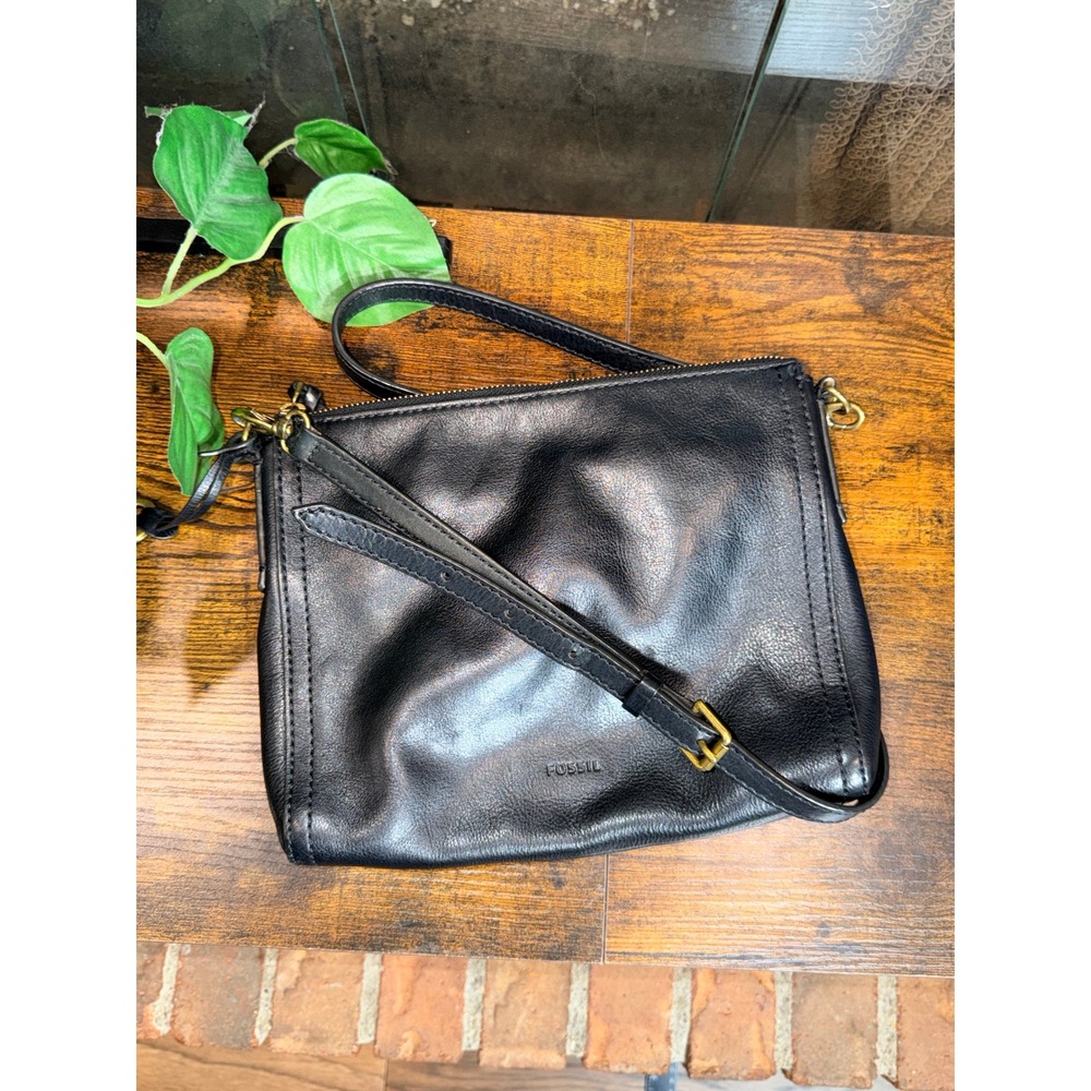 Fossil Emma EW Crossbody Bag Women Black Leather Brass Key Y2K Small